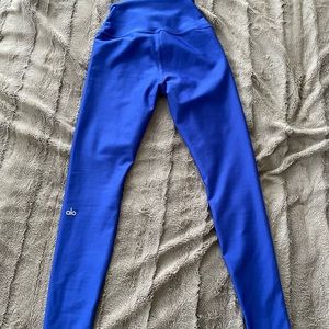 Alo Yoga High-Waist Airlift Legging Small